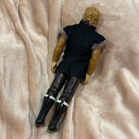 Frozen Disney Doll - Picture 2 of 2